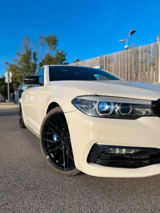 BMW g30 530i Ukrainisches auto
