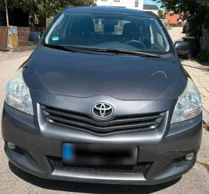 Toyota Verso Baujahr 2009