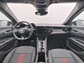 Alfa Romeo Junior Ibrida 1.2 Ti + Technologie-Paket und 18