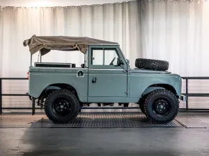 Land Rover 88 Serie IIa V8