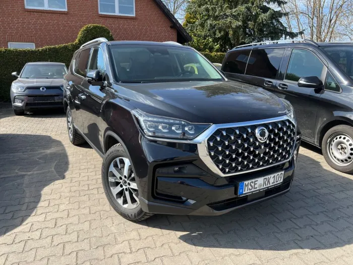 Ssangyong REXTON QUARTZ 8AT 4WD