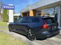 Volvo V60 T8 Plug-in Hybrid AWD Plus Dark