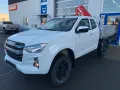 Isuzu D-Max Space Cab LS AT +Pritsche Kran + SOFORT +