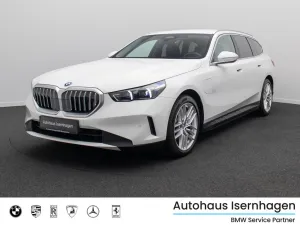 BMW 530e Kamera DAB Alarm DigitKey Widscreen 19Zoll