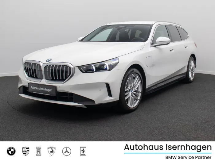 BMW 530e Kamera DAB Alarm DigitKey Widscreen 19Zoll