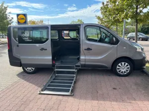 Renault Trafic El. Rollstuhlrampe/ Rollstuhllift
