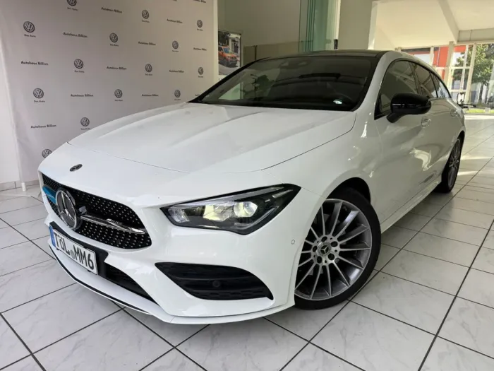 Mercedes-Benz CLA 200 Shooting Brake AMG/NIGHT/NAVI/PANO/AHK