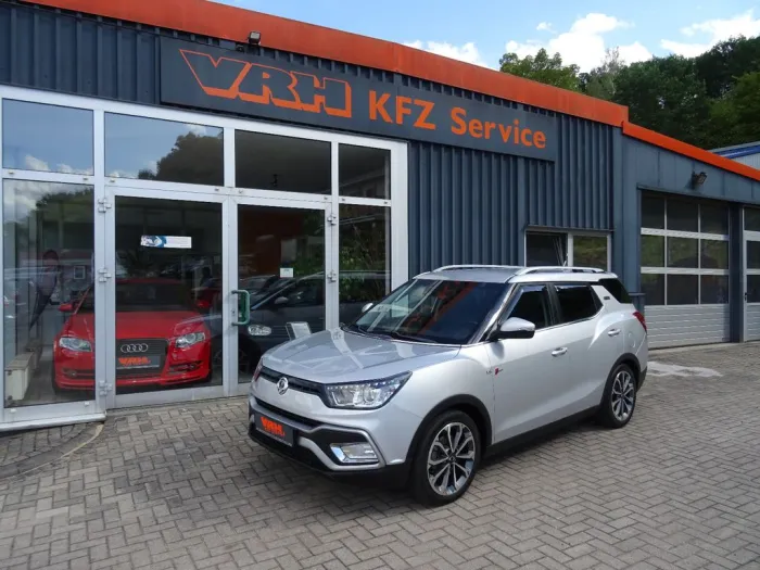 Ssangyong XLV 1.6 SAPPHIRE 4WD Aut. Xenon Leder, AHK *15