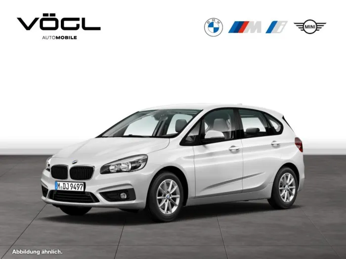 BMW 218i Active Tourer Head-Up Lenkradhzg. Driving A