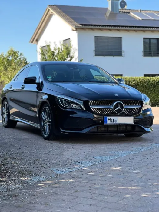 Mercedes-Benz CLA 200 AMG Line - gepflegt - 8-fach bereift 