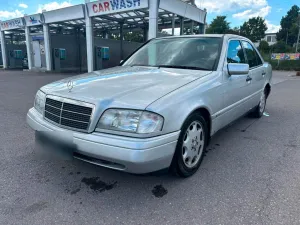 Mercedes-Benz Zu verkaufen Mercedes C220 W202 Automatik