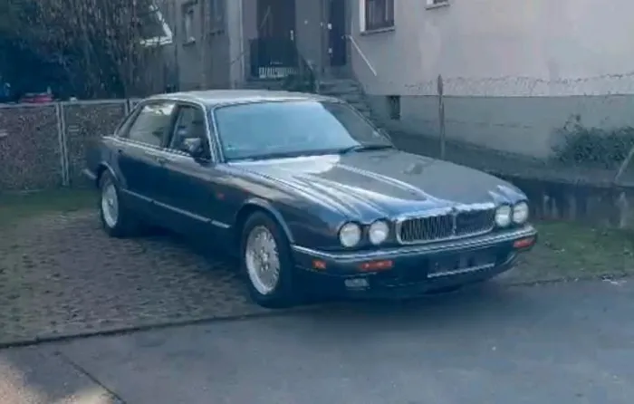 Jaguar XJ6 3.2