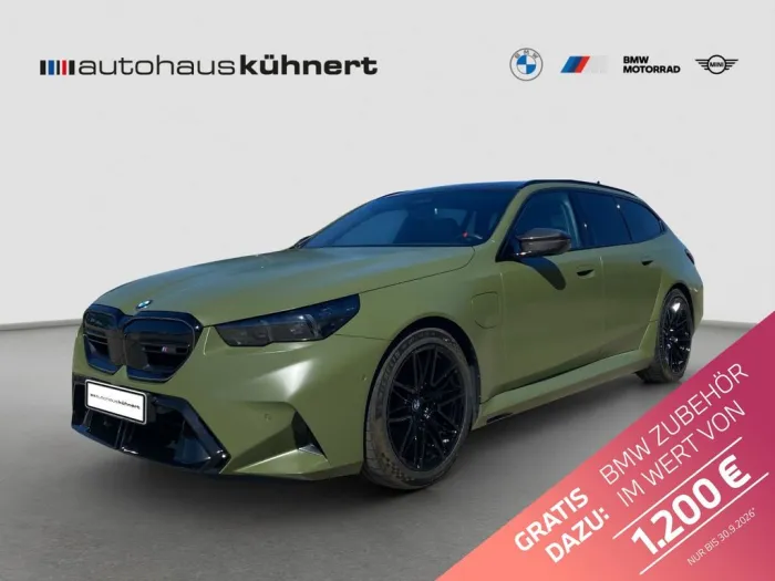 BMW M5 Touring Individual B&W ///DriversPackage