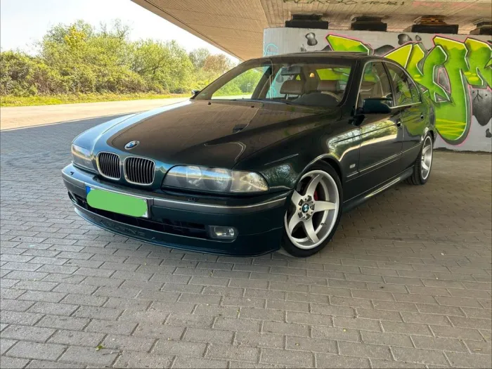 BMW e39 540i