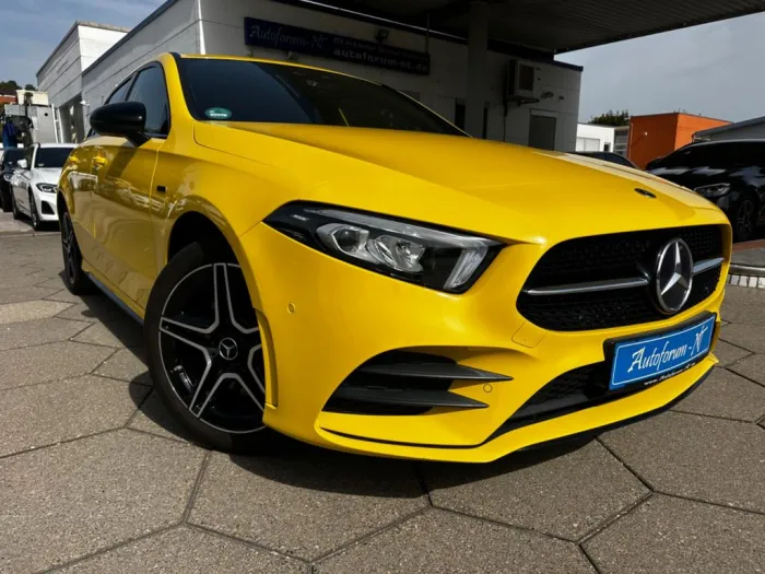 Mercedes-Benz A 250 e Amg Line/Navi/Night/