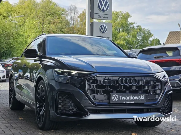 Audi Q8 S line Soft AHK Pano Raute 360° B&O Allradlen