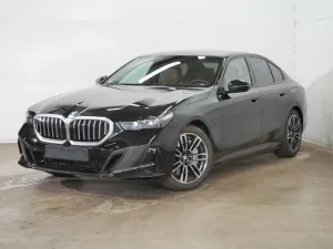 BMW 550e xDrive Limo M Sport -- Autobahnass