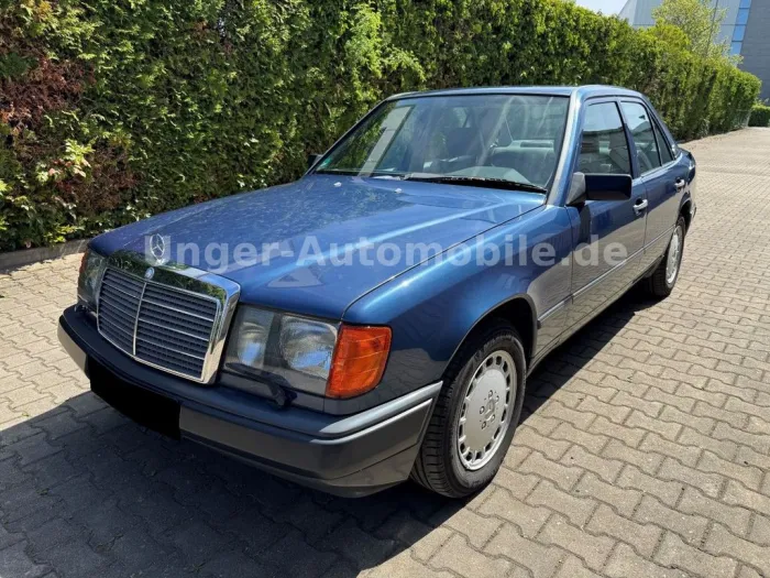 Mercedes-Benz 300 E Limousine Leder el.Sitze Schiebedach H