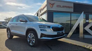Skoda Karoq Ambition 1.5 TSI DSG / Panorama / ACC