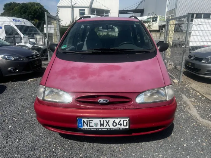Ford Galaxy 2.0 Ghia 6-Sitzer