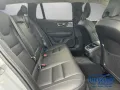 Volvo V60 Kombi B4 Ultra Dark HUD Digitales Cockpit Me