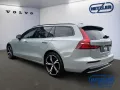 Volvo V60 Kombi B4 Ultra Dark HUD Digitales Cockpit Me