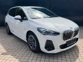 BMW 218i Active Tourer M SPORT /PanoDach/getöntSchei