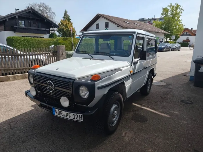 Mercedes-Benz G 300 D