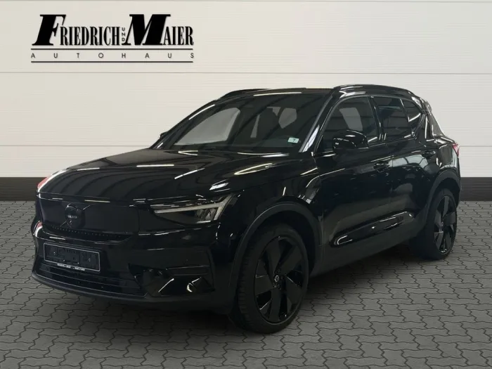 Volvo EX40 Single Motor Extended Range Plus Black Edit