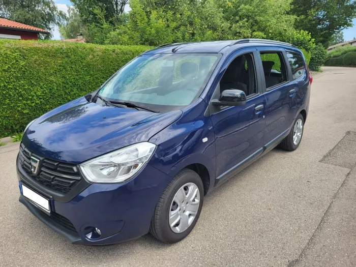 Dacia Lodgy - Benziner - EZ 03/2020 - 73.000 km - 