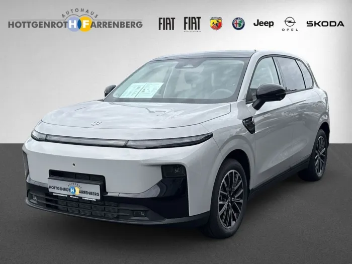 Leapmotor B10 Hybrid EV REEV Design Panorama Navi Soundsys
