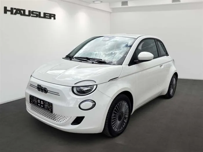 Fiat 500e Klimaautomatik Tempomat Verkehrsschilderken