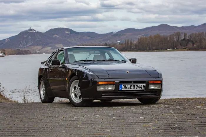 Porsche 944 Turbo