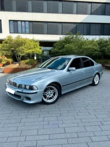BMW e39 523i BMW  *M Paket / Scheckheft gepfle...