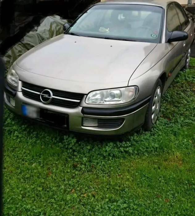 Opel OMEGA B 2.0  8 Ventiler 115 PS