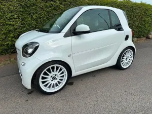 Smart Unikat in weiß! Klima, Navi, Pano, SHZ ,TÜV neu!