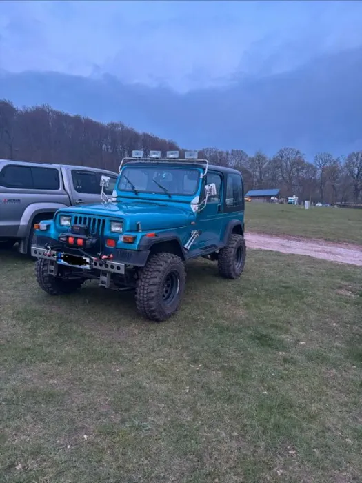 Jeep Wrangler nur 47 T km