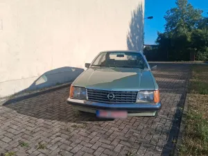Opel Monza 2,8