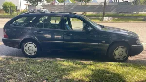 Mercedes-Benz Mercedes Benz C Klasse C 230 TÜV bis Augus...