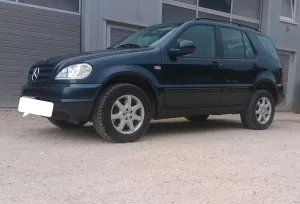 Mercedes-Benz ML V8 430, Baujahr 2000