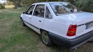 Opel Kadett e 1.6i Automatik