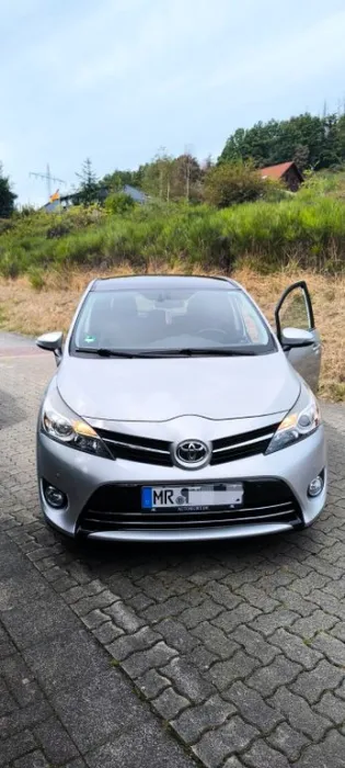 Toyota Verso 1.8l Valvem. Skyview Edition Multi S 5...