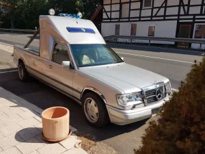 Mercedes-Benz Mercedes 260e Pickup, Automatik, Klima, St...