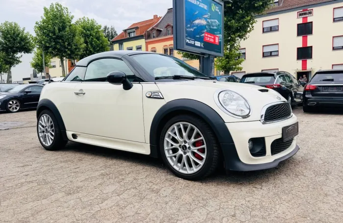 MINI John Cooper Works Coupé Xenon Tempomat SHZG PDC