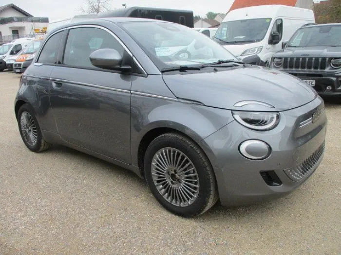 Fiat 500e Neuer 500 LED Scheinwerfer