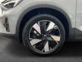 Volvo C40 Recharge 82 kWh Twin Motor Plus**19Zoll**