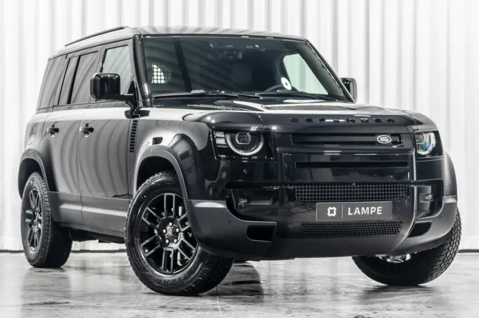 Land Rover Defender 110 D250 S Hard Top Lichte Vracht 3-Zit