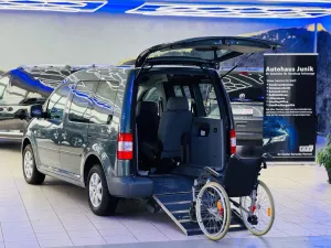 Volkswagen Caddy Life 1.9 - Behindertengerecht-Rampe