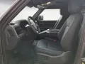Land Rover Defender 3.0 D250 MHEV Hard Top SE 90 MATT KOMFO