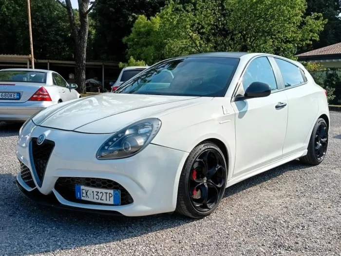 Alfa Romeo Giulietta 1750 tbi Quadrifoglio Verde